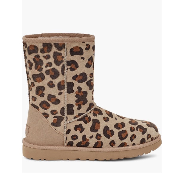 UGG Genuine Sheepskin Lined Leopard Print Boots, Size 7 New in Box - Picture 2 of 16